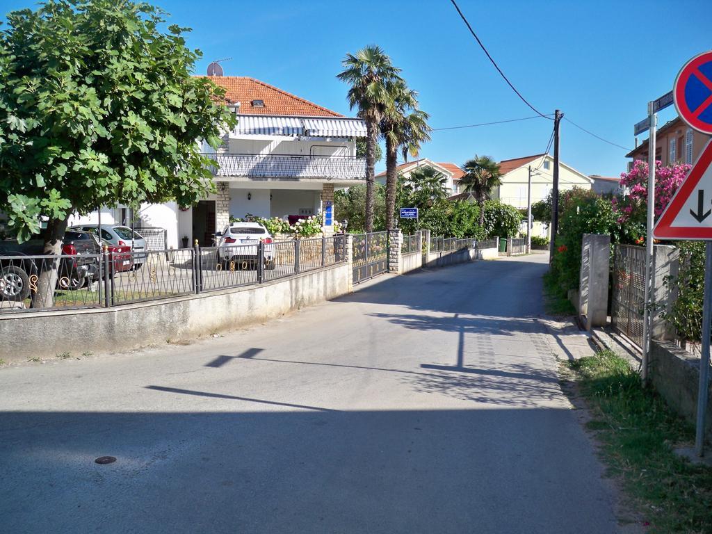 Apartment Vlado Sukošan Exterior foto